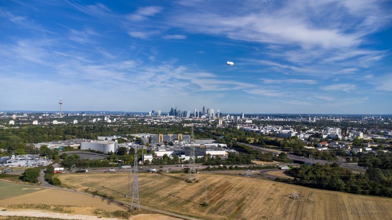Zeppelin über Frankfurt
