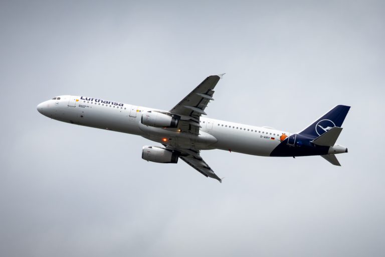 Die Mannschaft beim Abflug zur WM